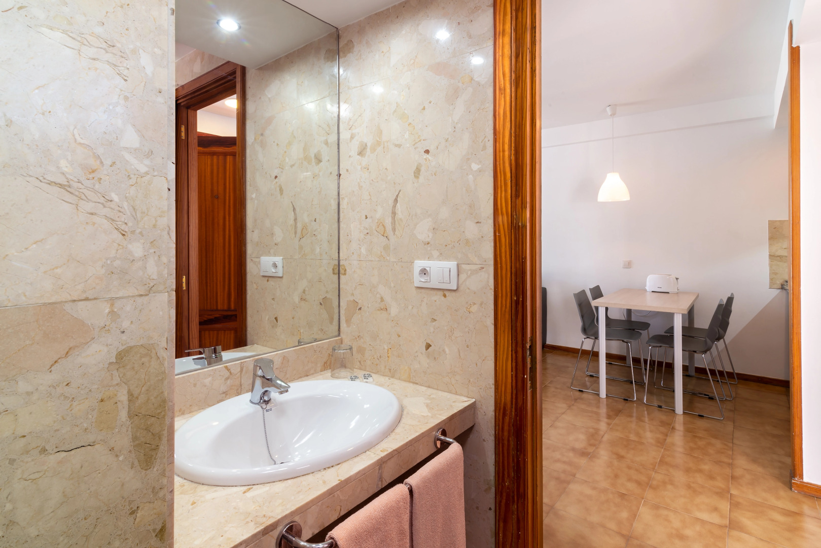 Apartamentos Montemayor