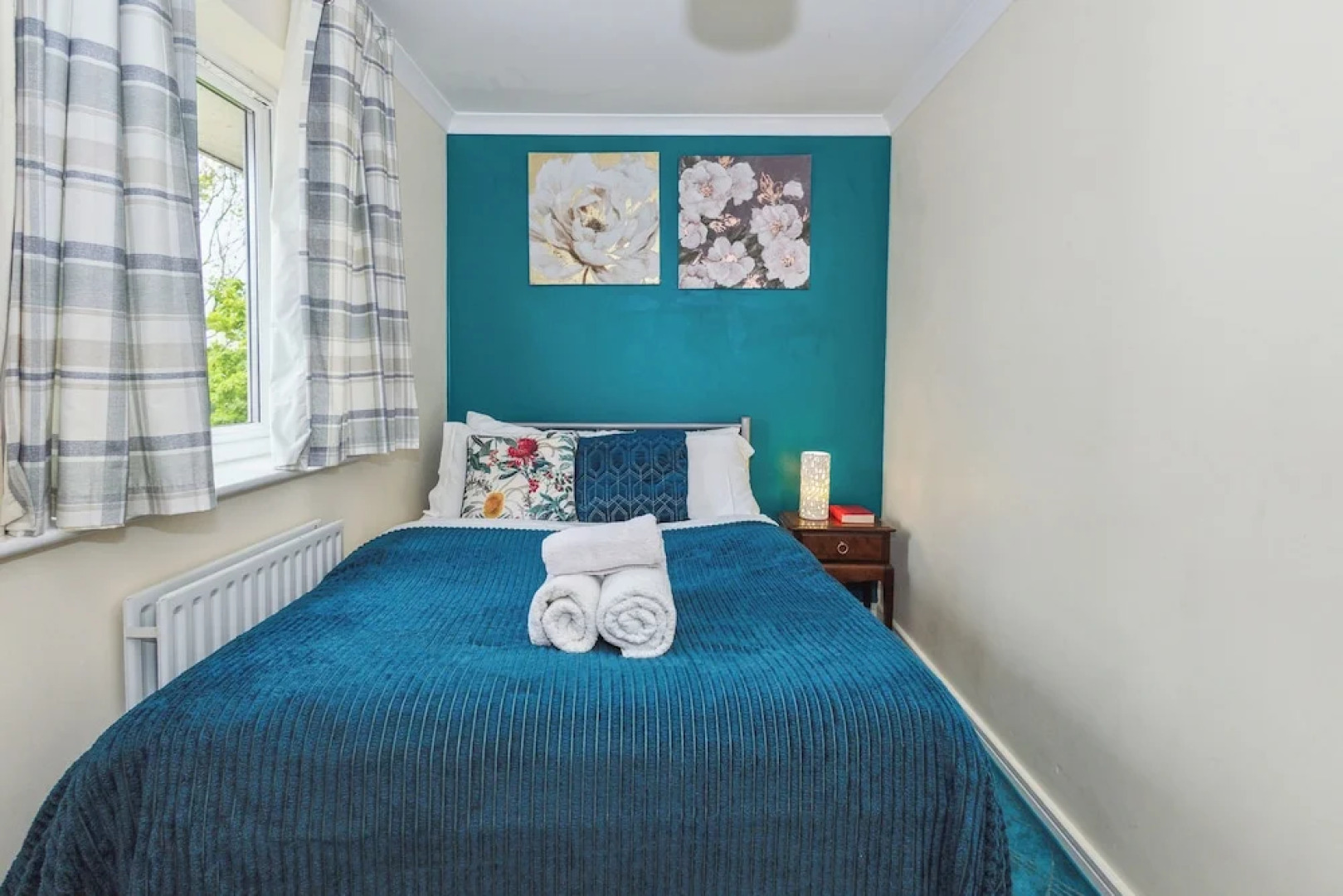 2 Bed Apartment - Sleeps 5 - Wifi - Parking - Pets