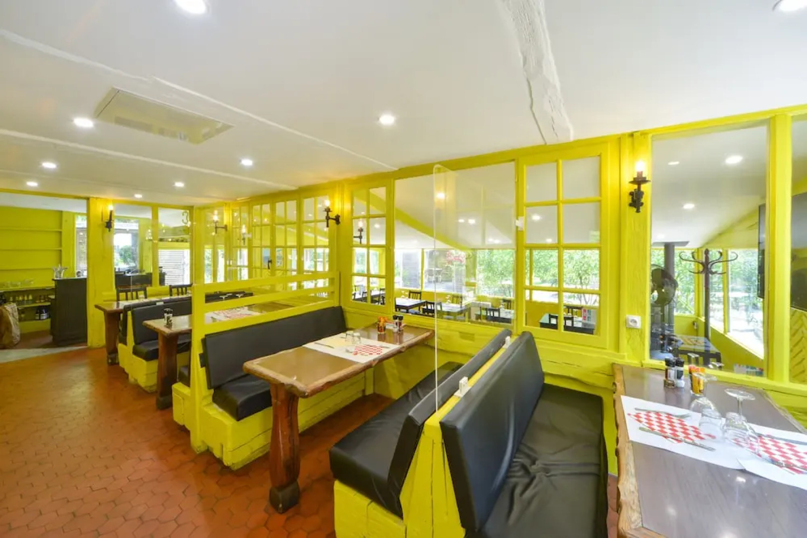 Logis Hôtel Restaurant La Mire