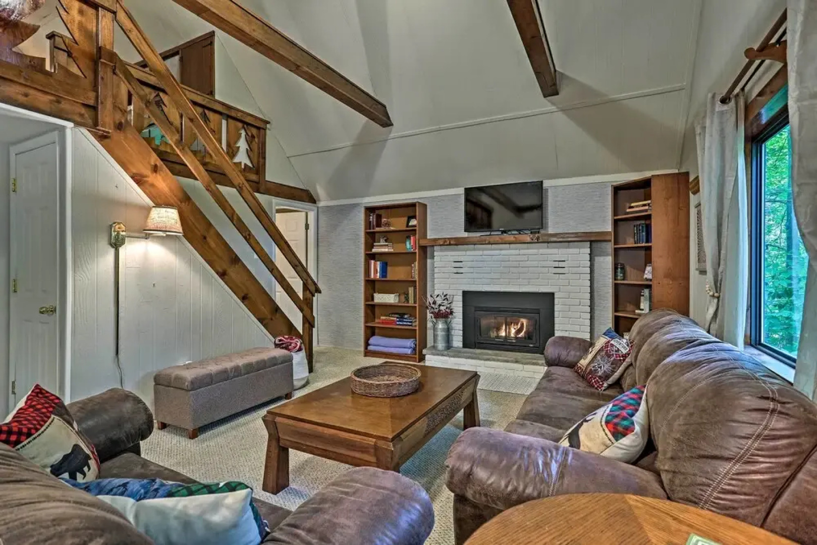 Pocono Lake House Near Skiing & Kalahari Resort!