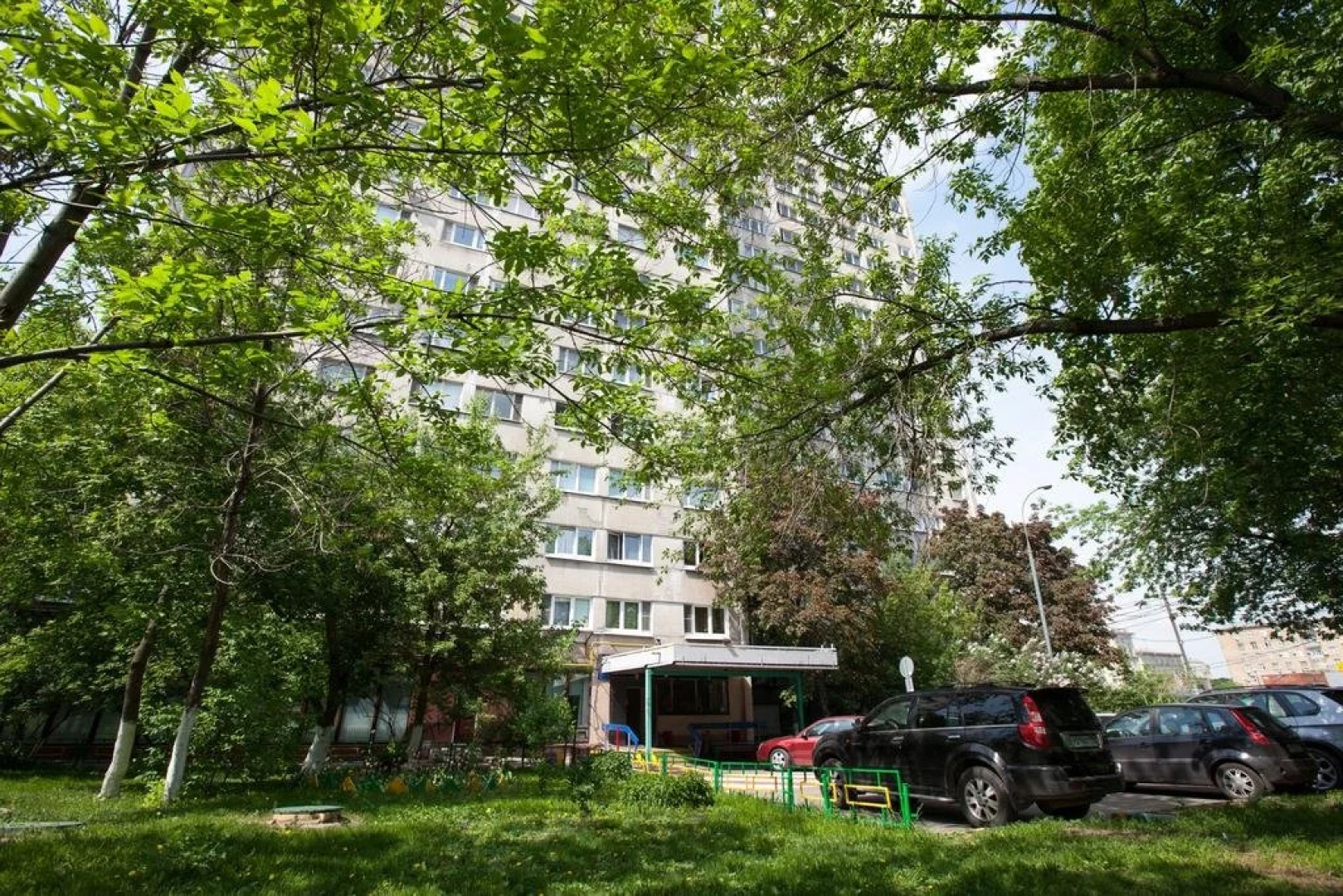 Domumetro on Leninskii prospect
