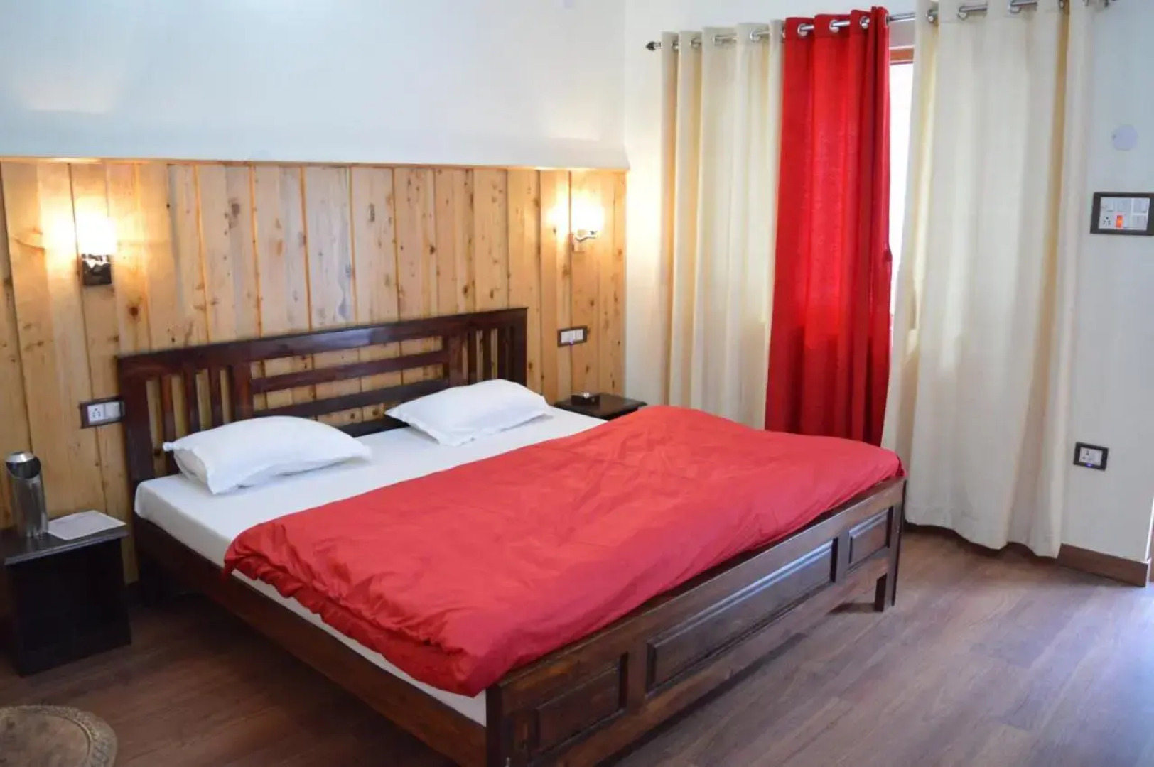 Hotel Burans And Restaurant