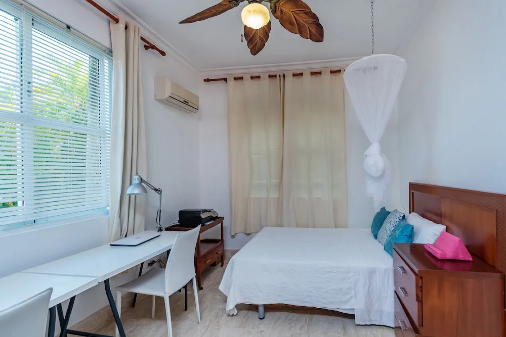 5-star villa near Playa Blanca Beach