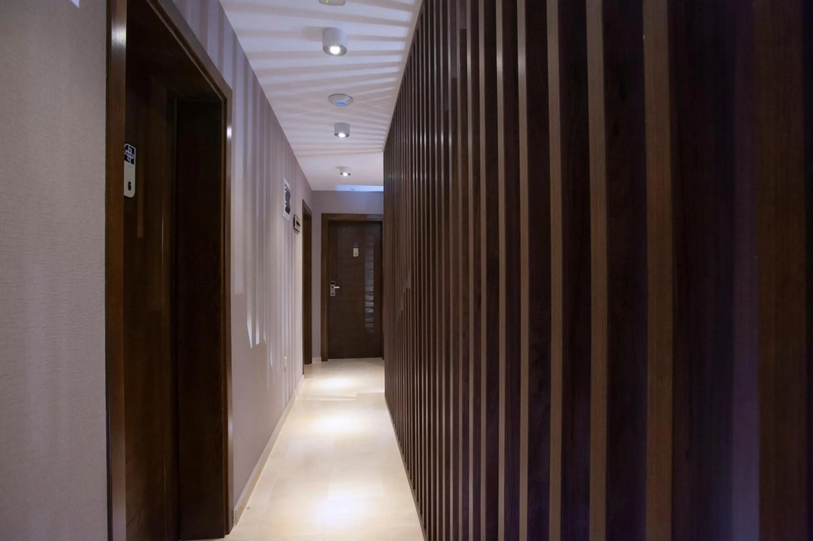 Отель Twelve by Aycon