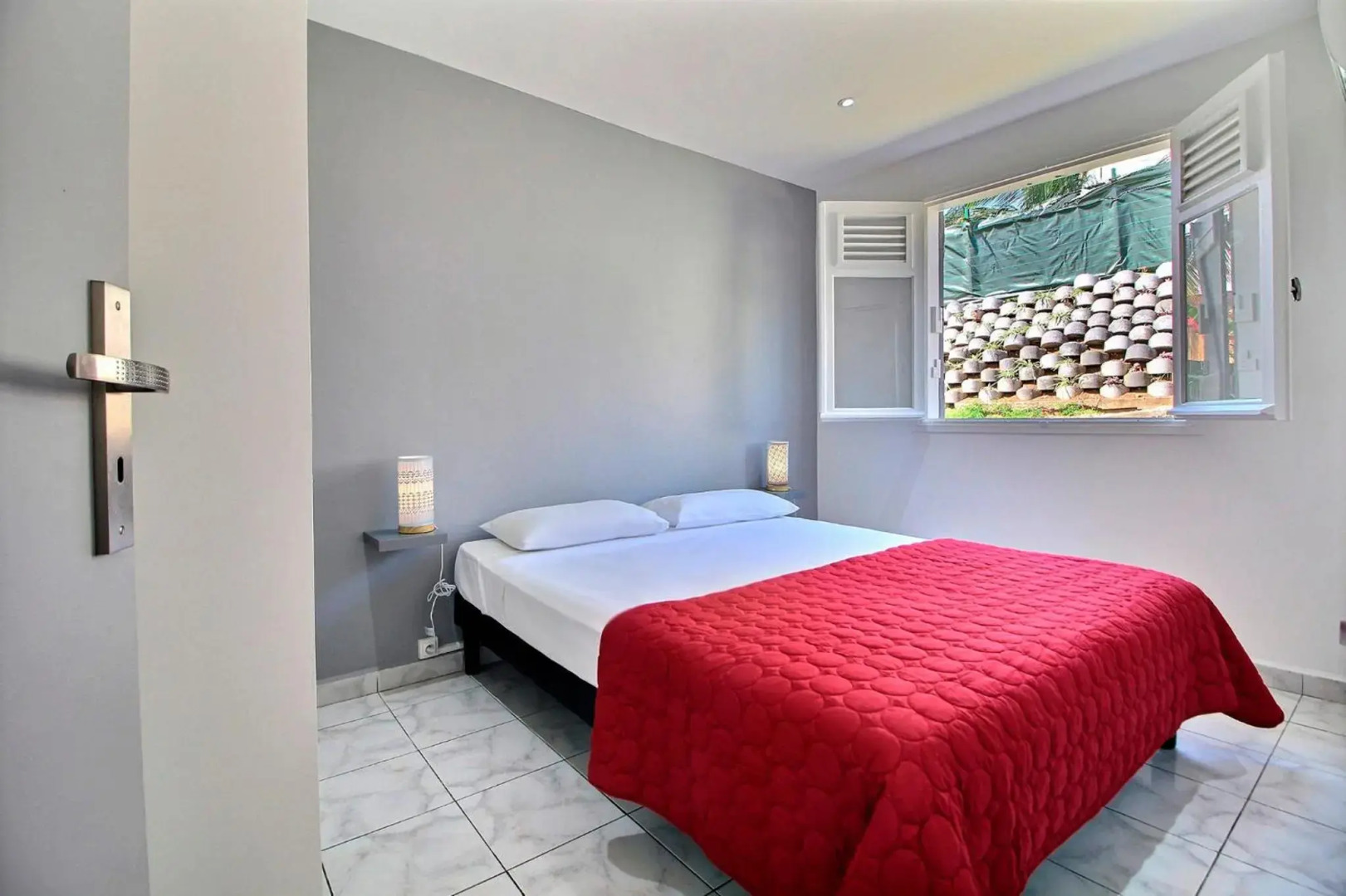 Villa Thomana, piscine, vue mer et plage à 100 m !