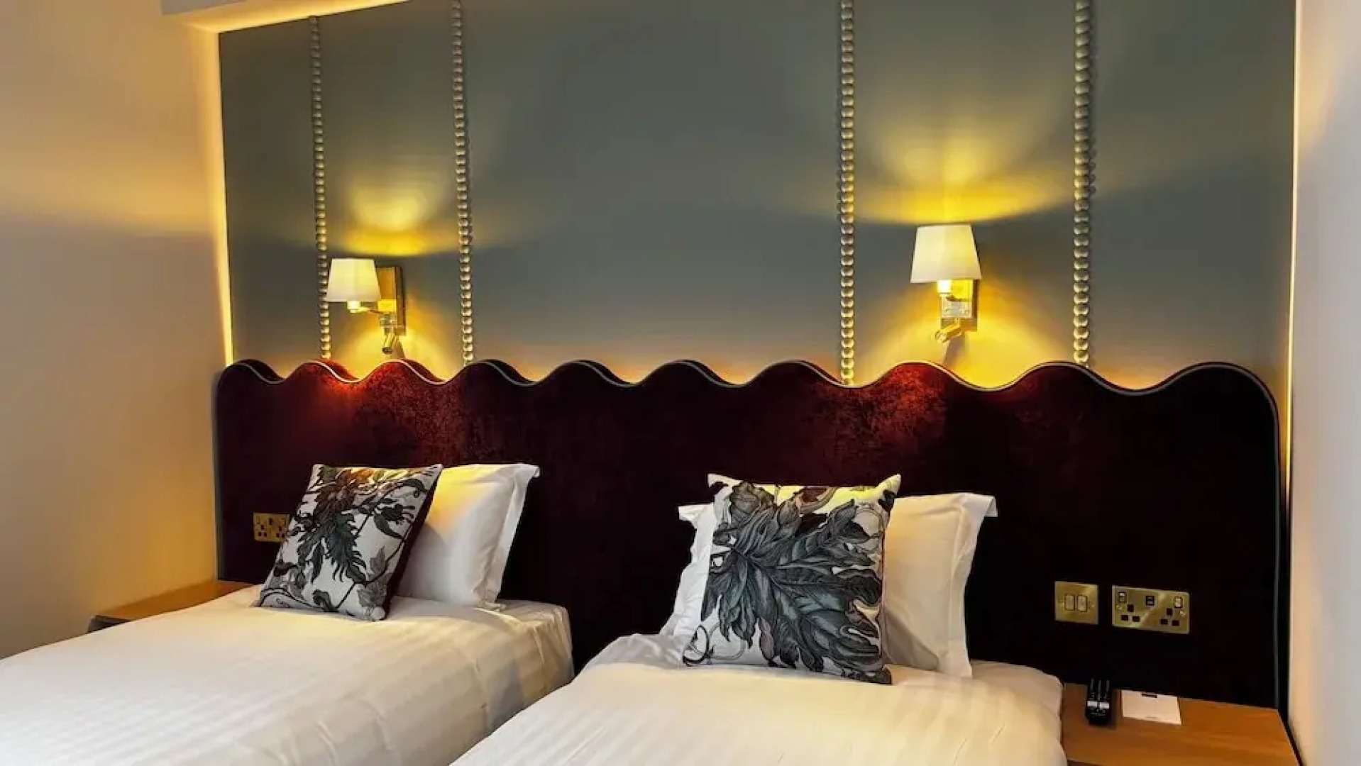 The Club House Hotel