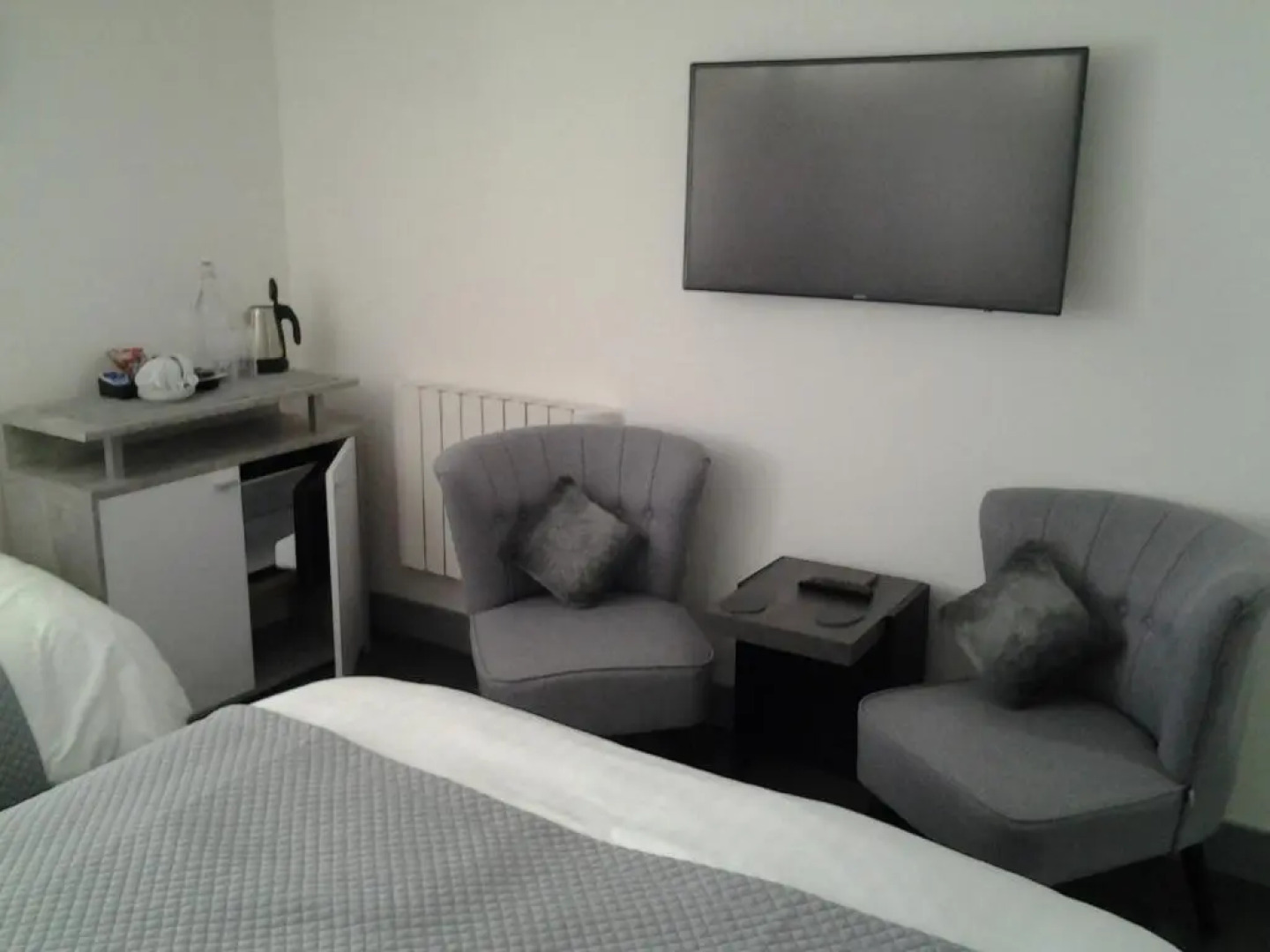 Lady Charlotte Guest rooms triple rooms