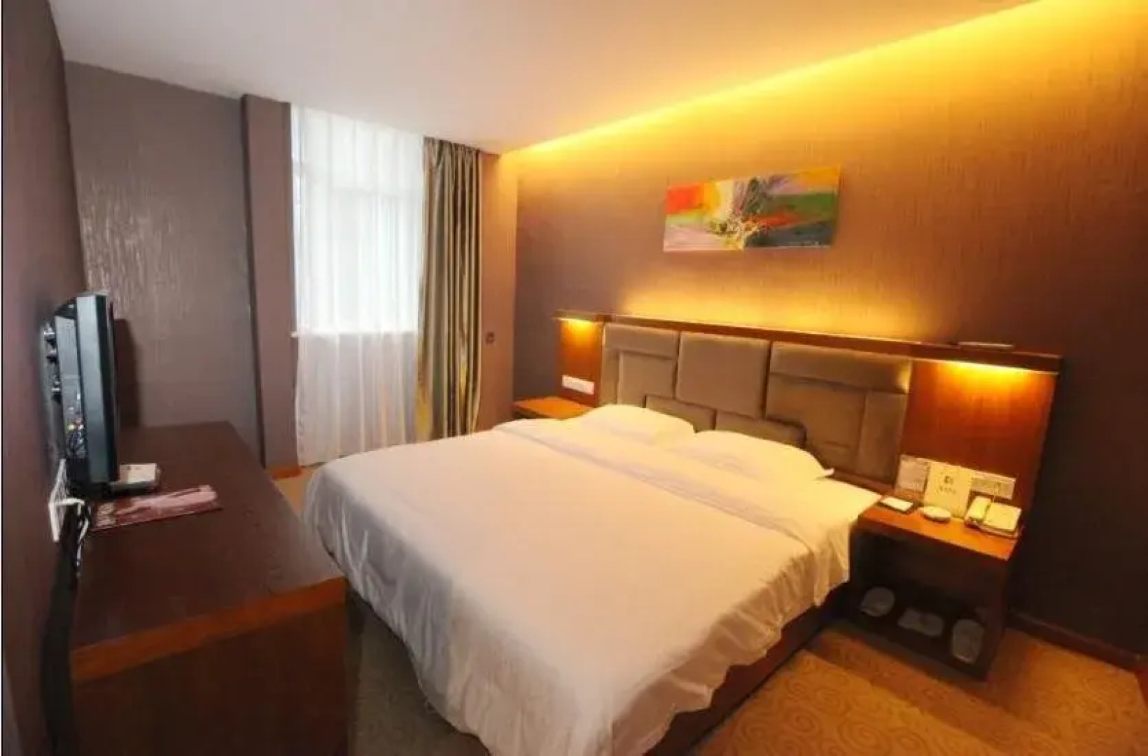 Yijing Holiday Hotel
