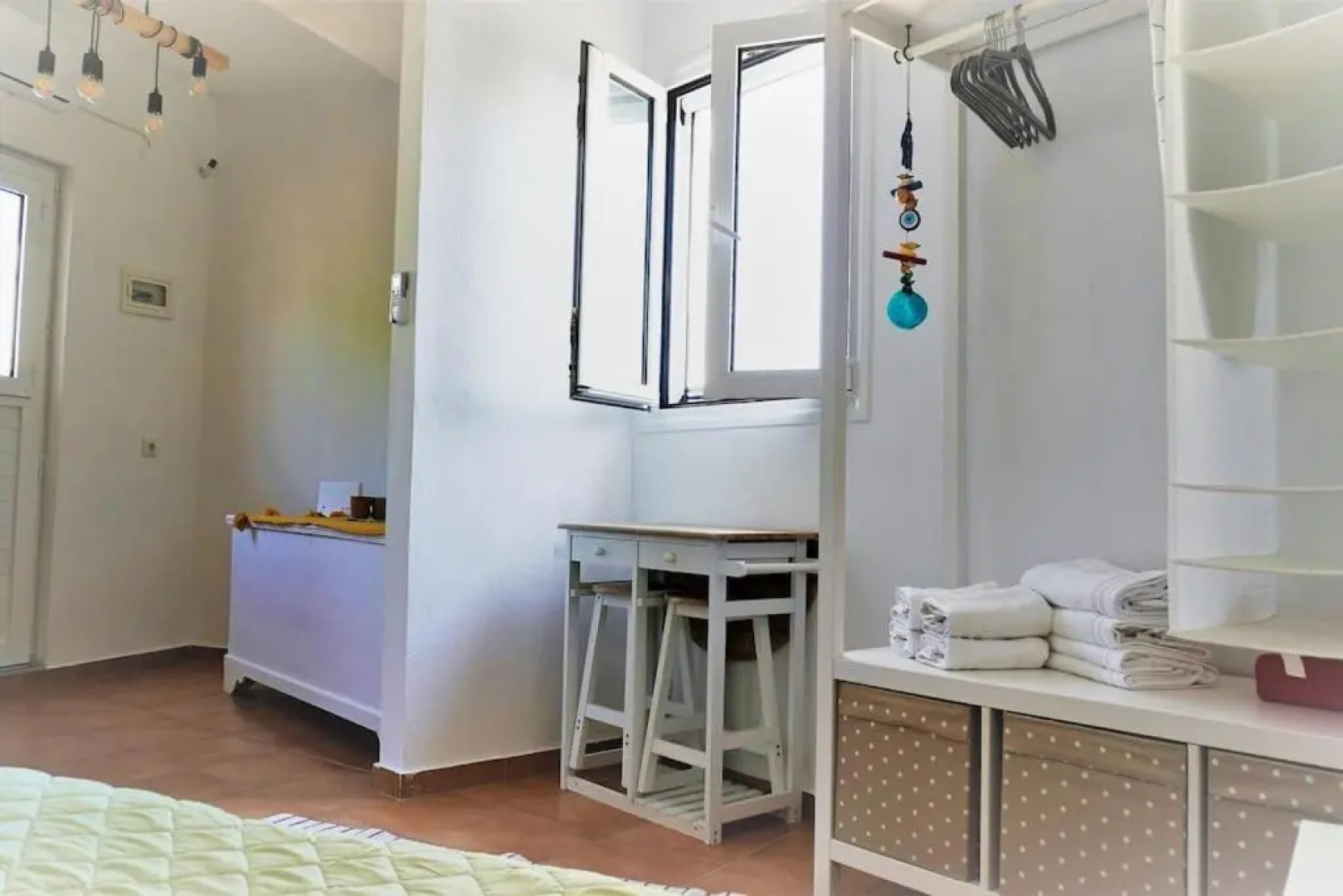 Jasmine Summer House