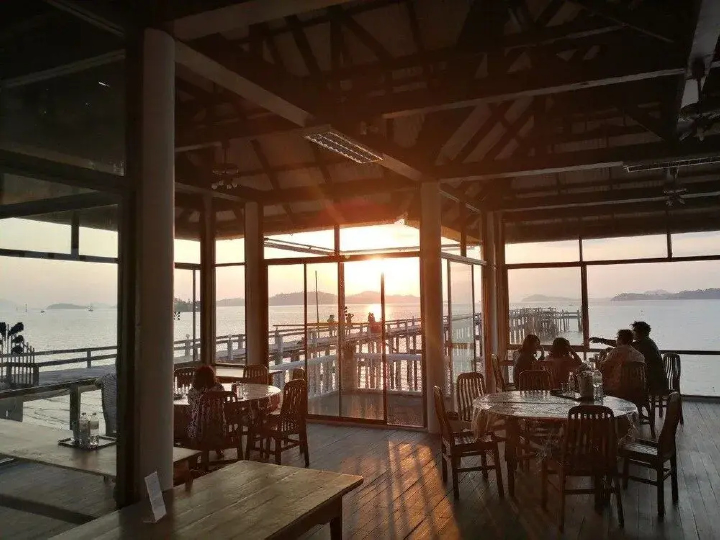 Jansom Beach Resort Ranong