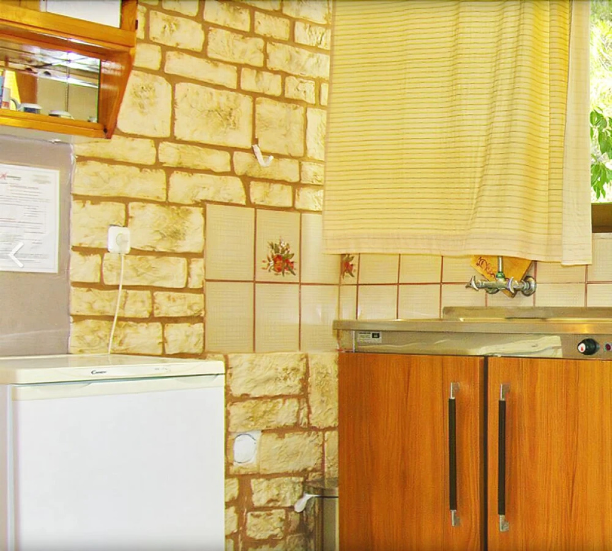 Lions2 Studios and Apartments