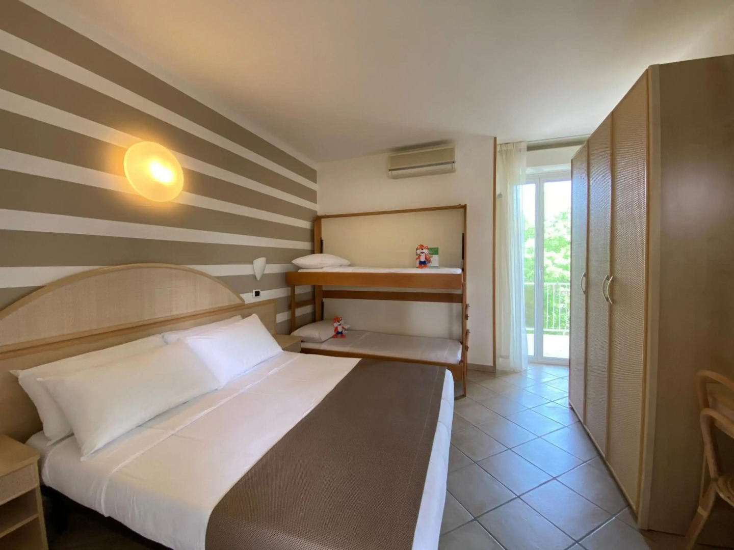 Family Hotel Pinetina Mare