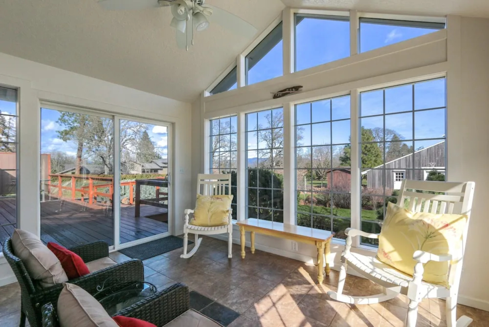 Quail On Sunset 4 Bedroom Home by RedAwning