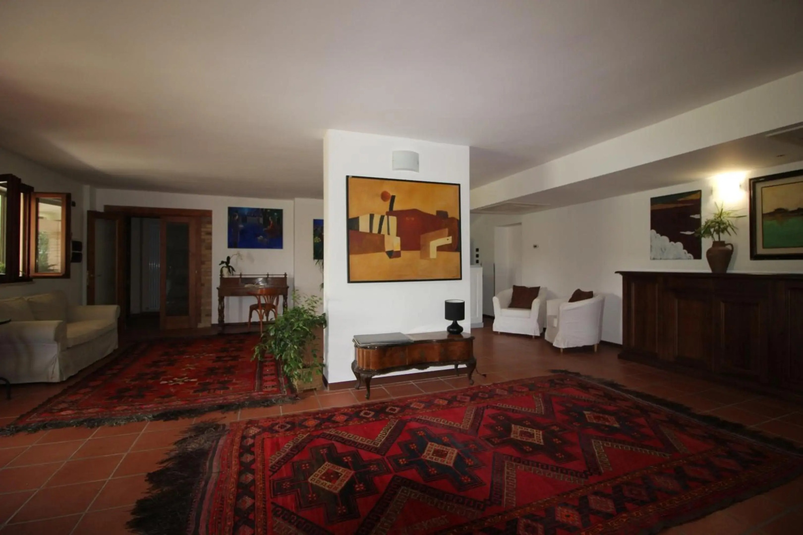 Villa Diana, Marche - intera struttura con piscina