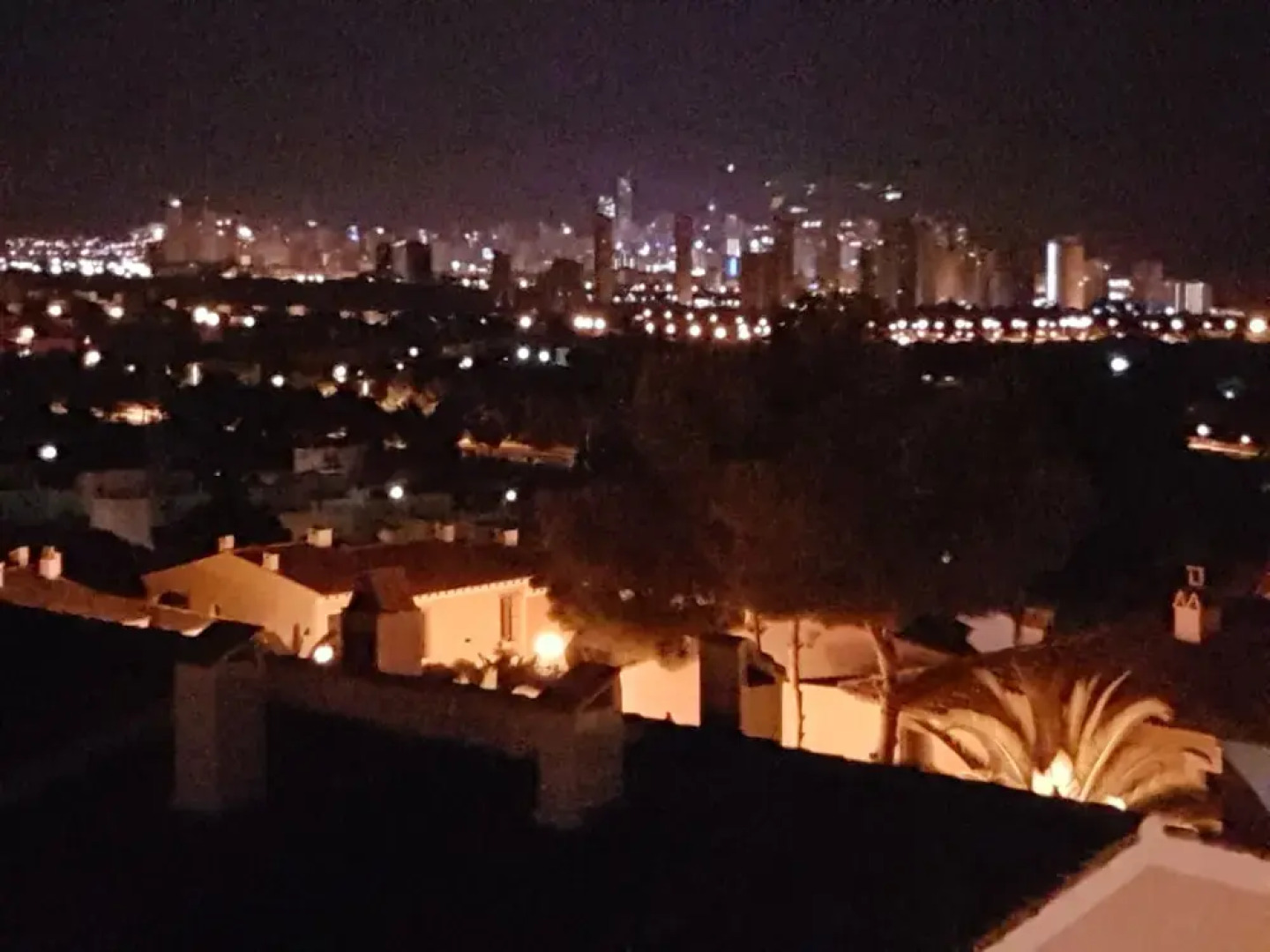 House - Sleeps 6 With Stunning Views