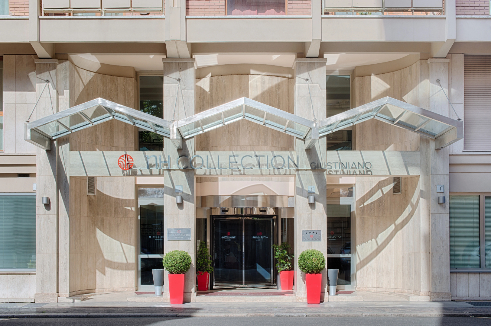 Отель NH Collection Roma Giustiniano