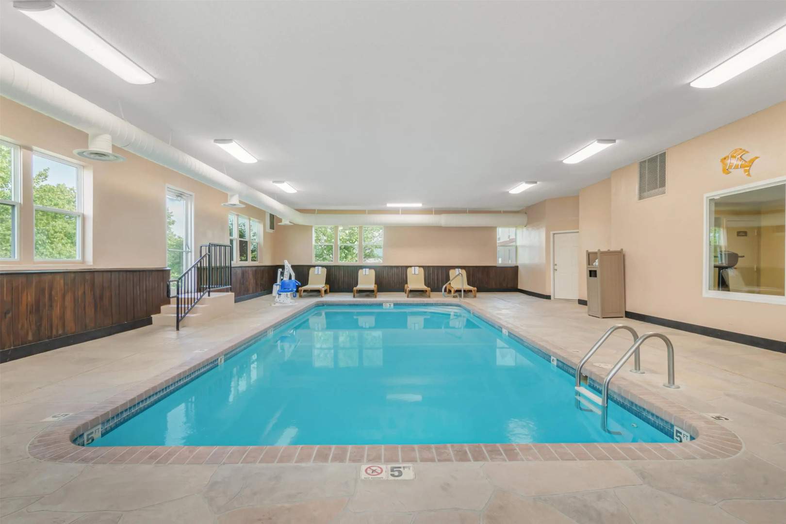 Best Western Teal Lake Inn