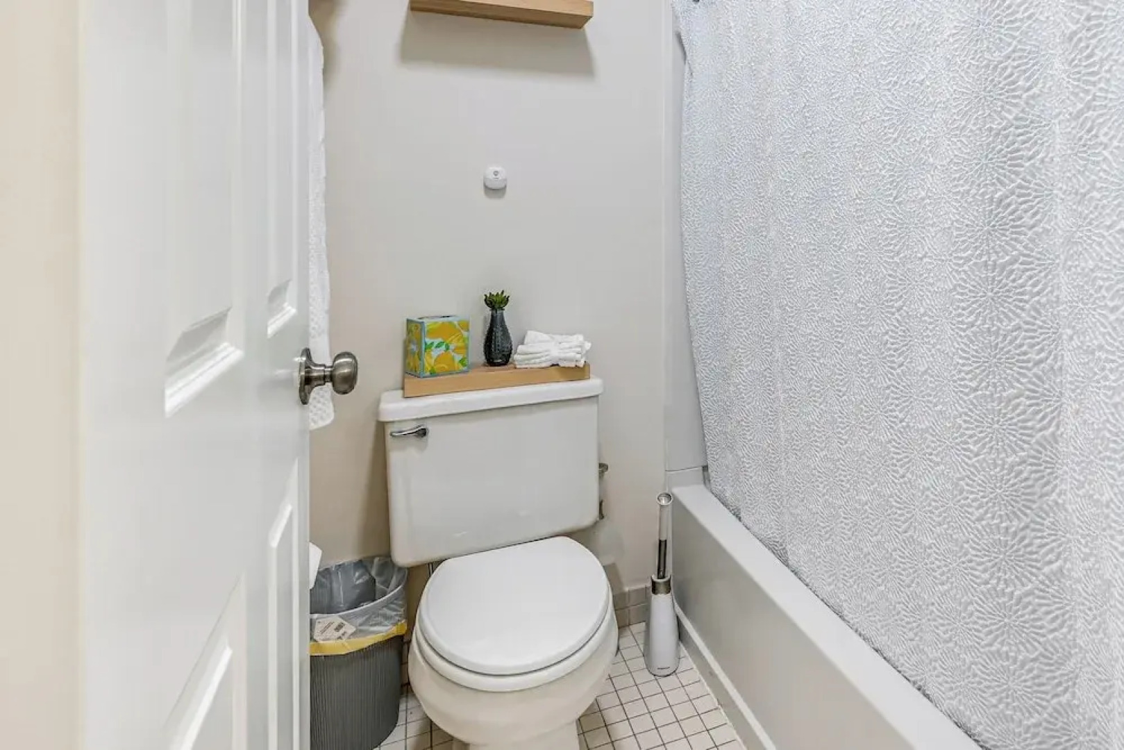 1 Mi to Mohegan Sun: Studio w/ Pool Access