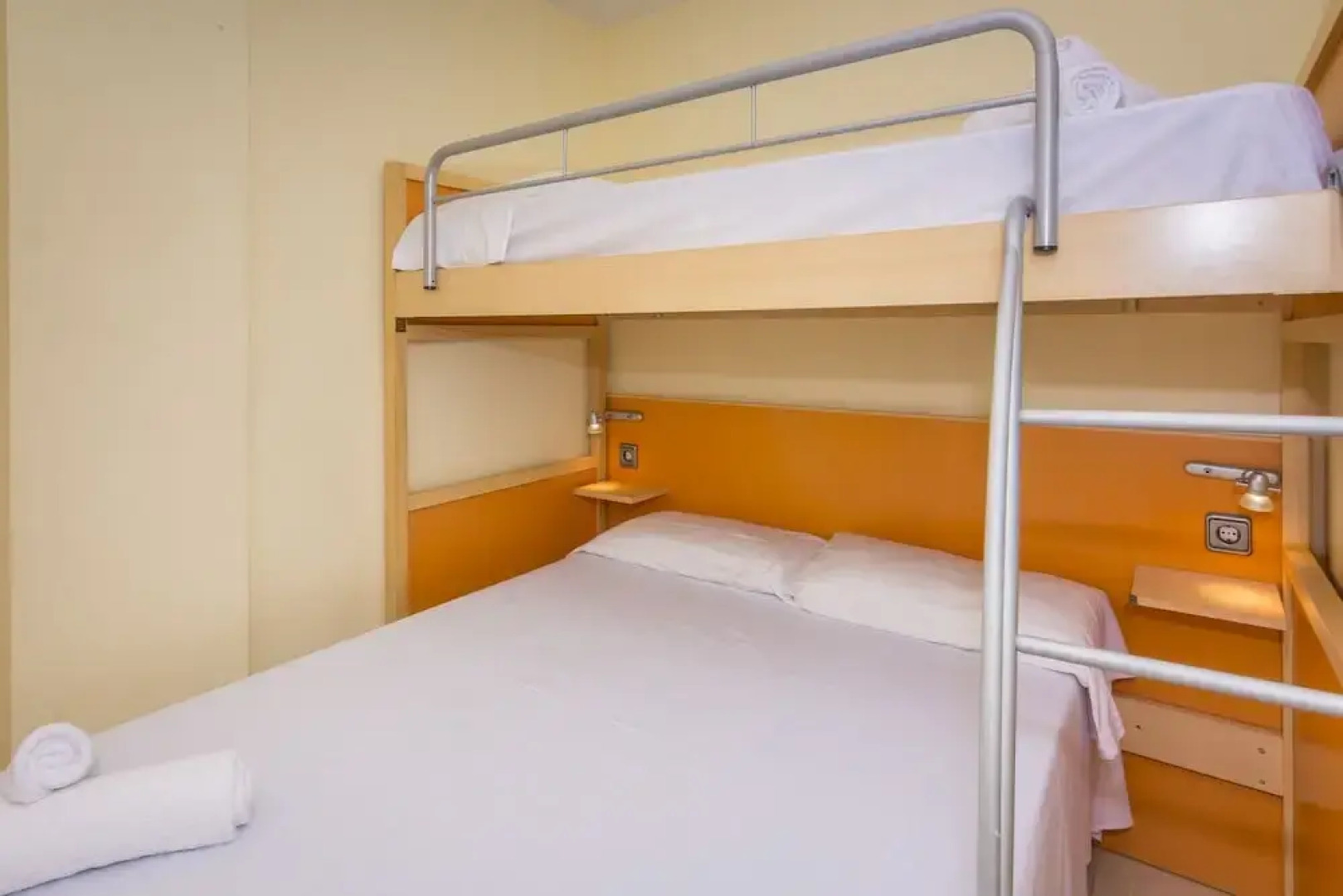 HomeHolidaysRentals Balis - Costa Barcelona