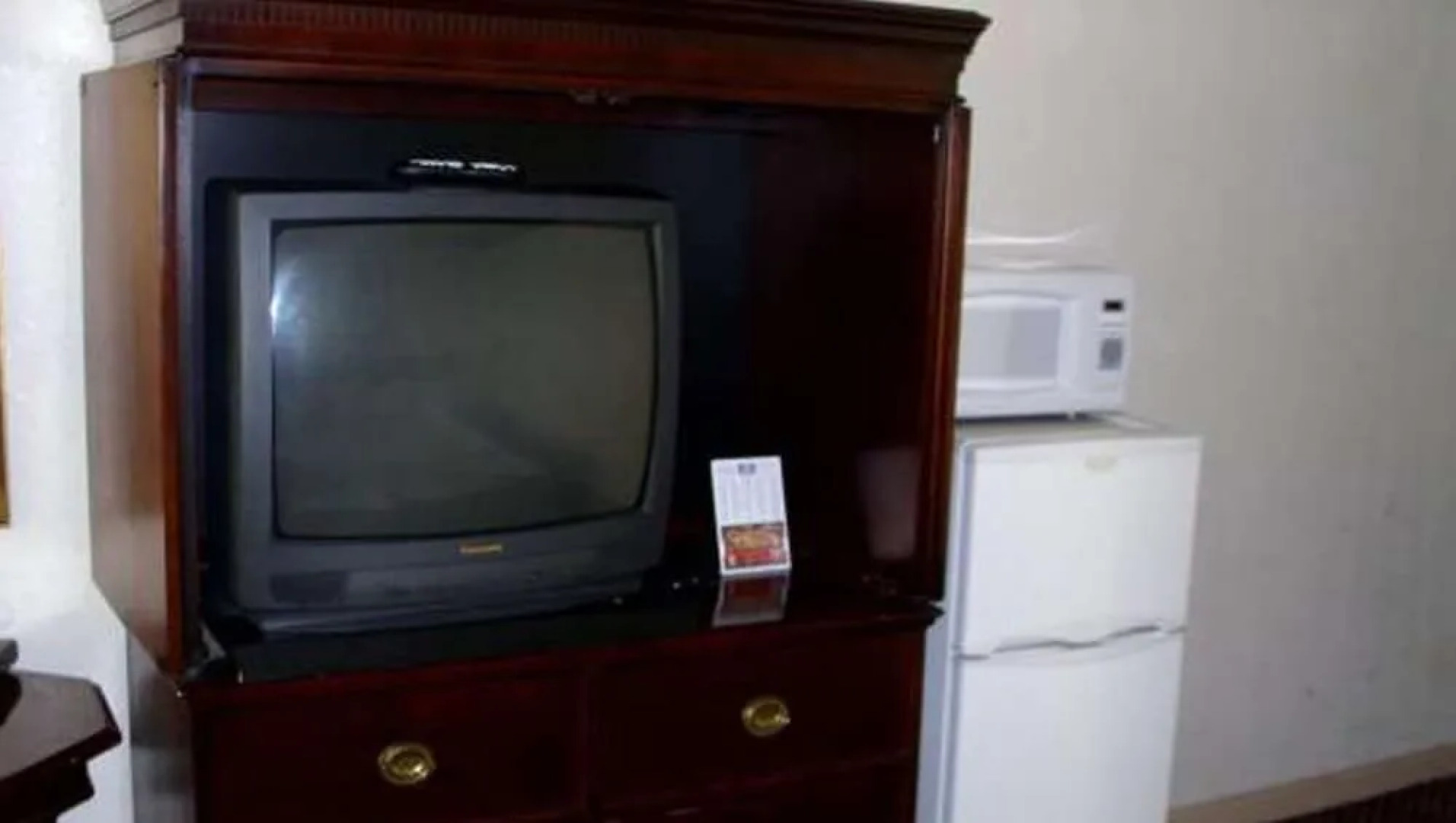 Super Inn & Suites by OYO Milledgeville