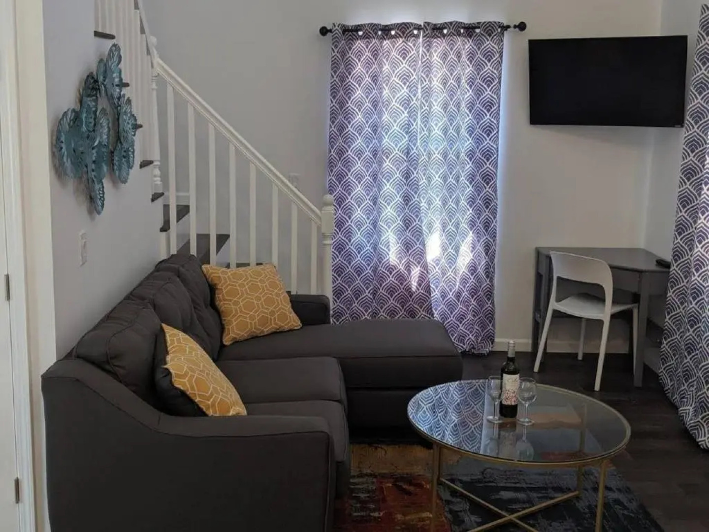 Lux 3 Bd - Perfect & Parking & Massive Patio