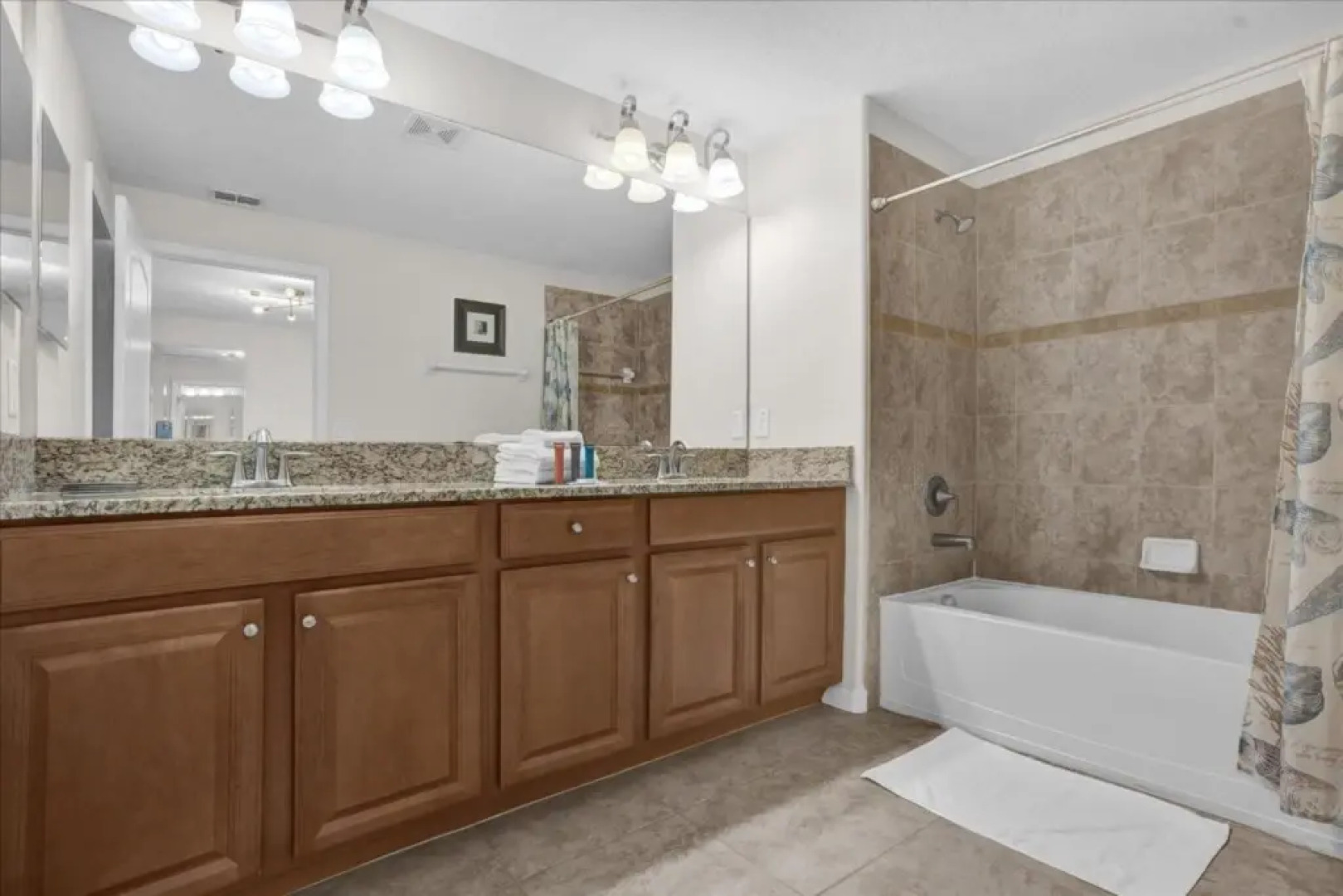 5 Bedrooms / 4 Bathrooms / Paradise Palms (8869 CP), Kissimmee, US