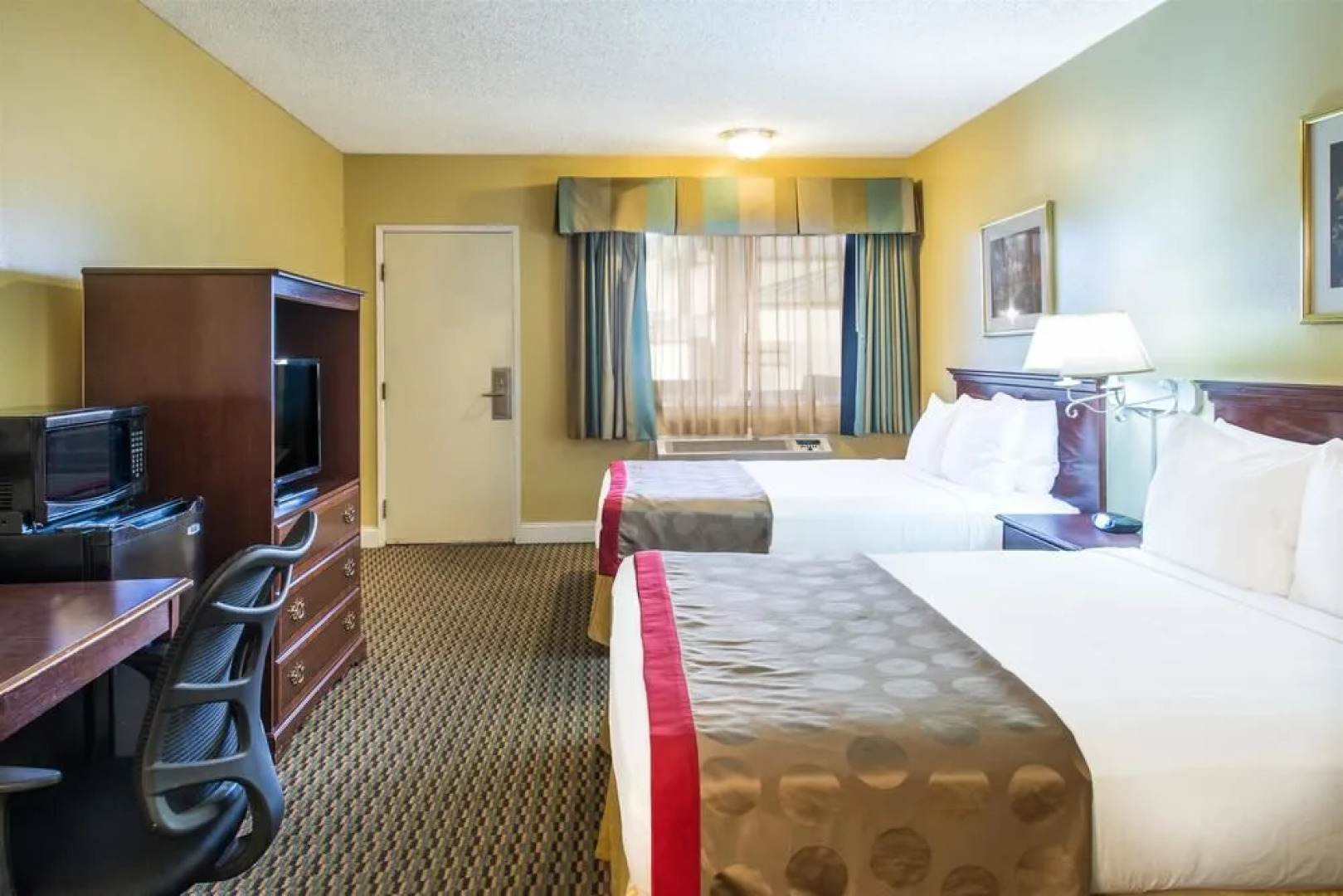 Ramada West Sacramento Hotel and Suites