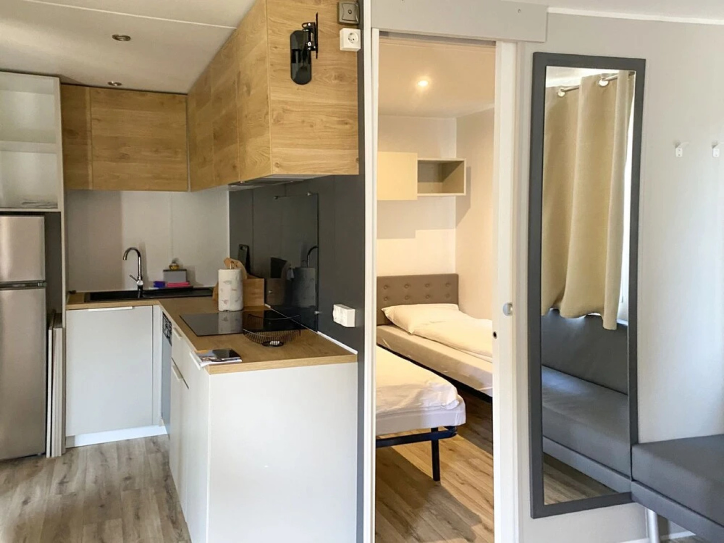 Bungalow Isola Premium Gudo