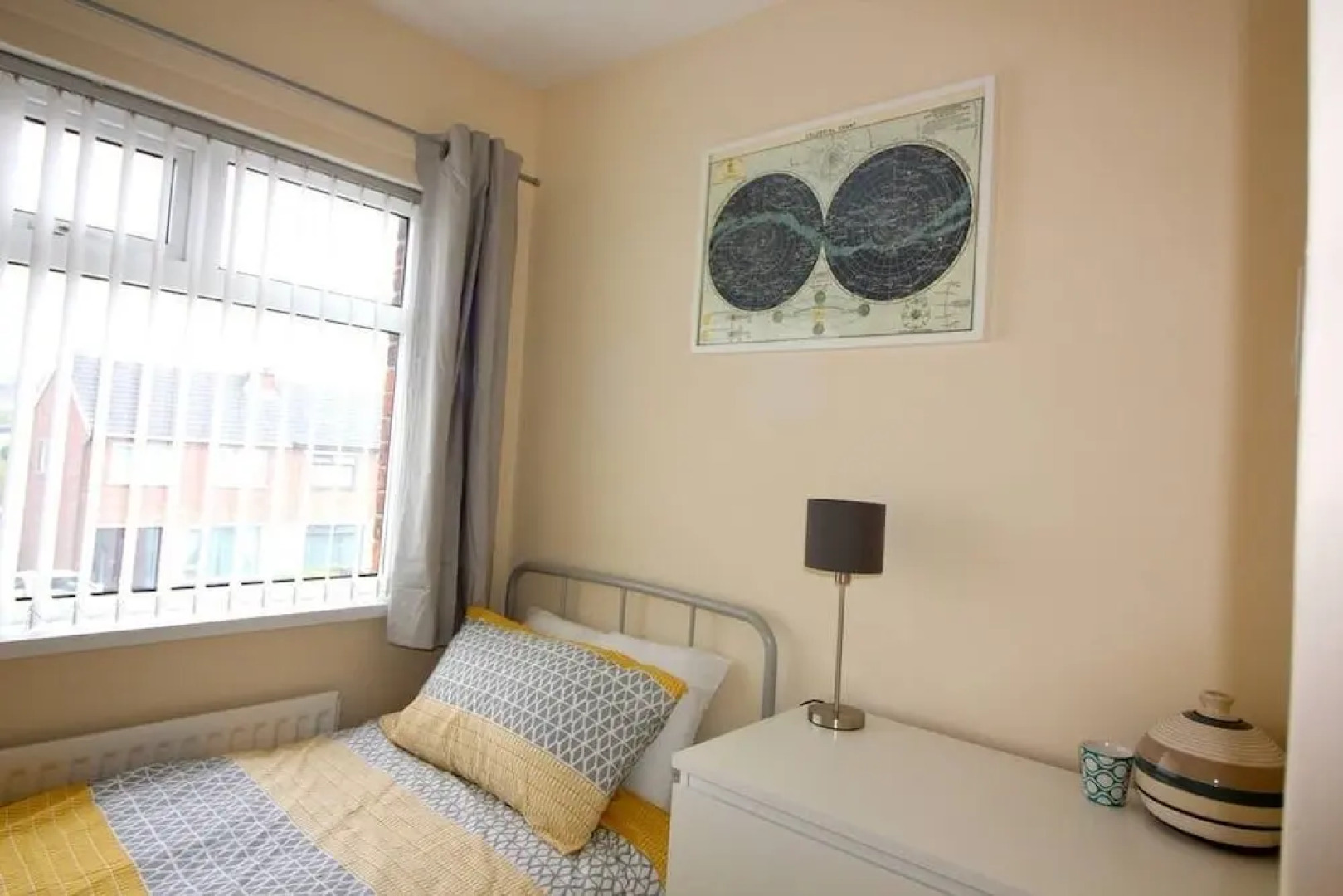 3 bed house in suburbs of Belfast