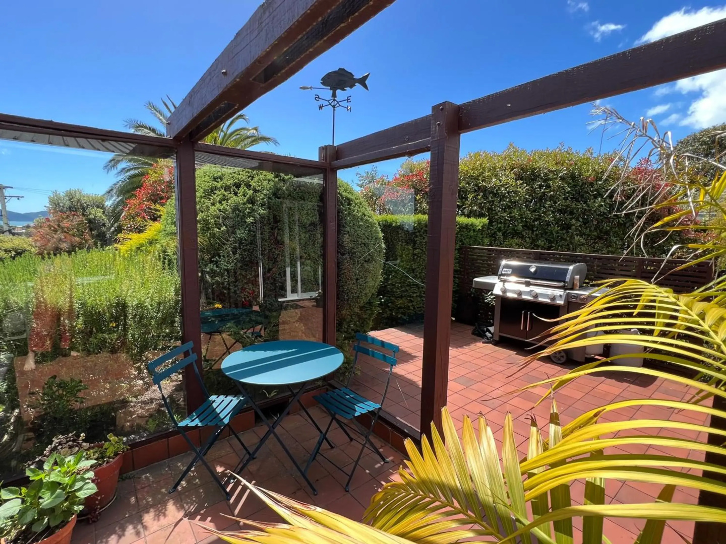 Tranquility Base - Waikanae Beach Holiday Home