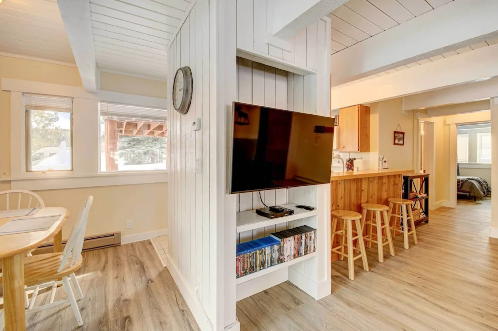 Cozy Condo Near Golf, 7 Mi to Big Sky Resort!