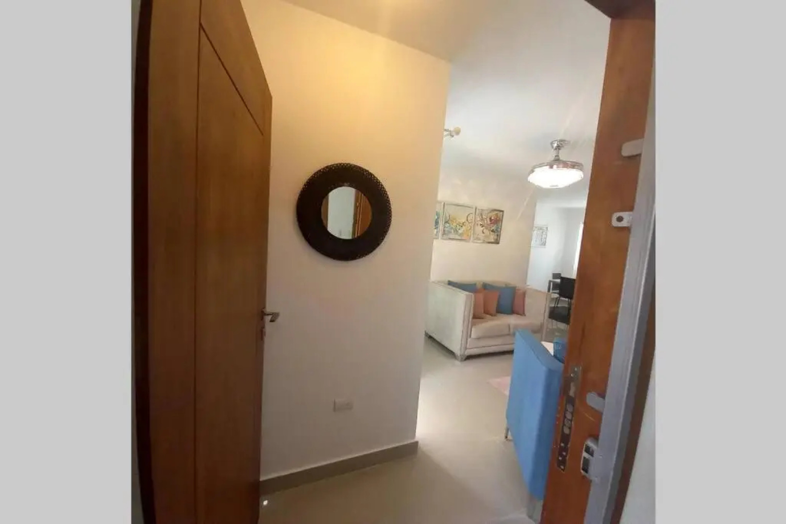 Confortable apartamento de 3 tres habitaciones, con hermosa vista de area verde, ademas de piscinas y juegos infantiles en area recreativa