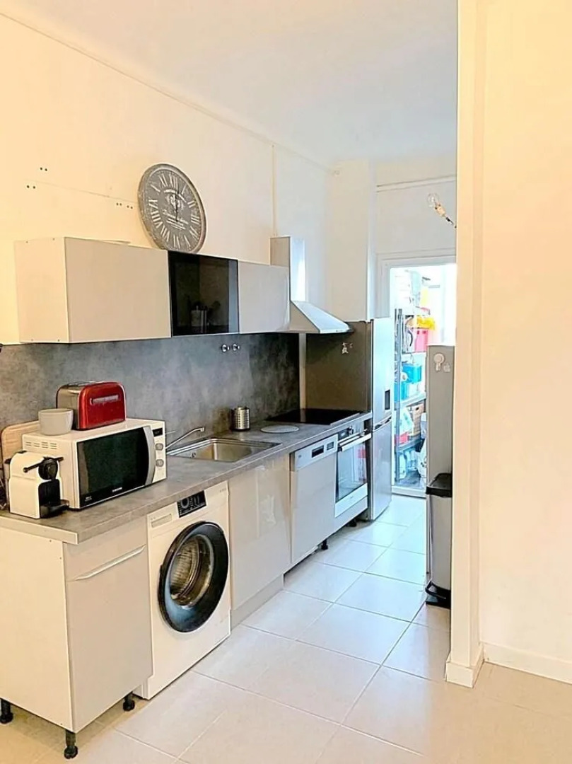 Apartment with One Bedroom in Le Pradet, with Enclosed Garden And Wifi - 800 M From the Beach