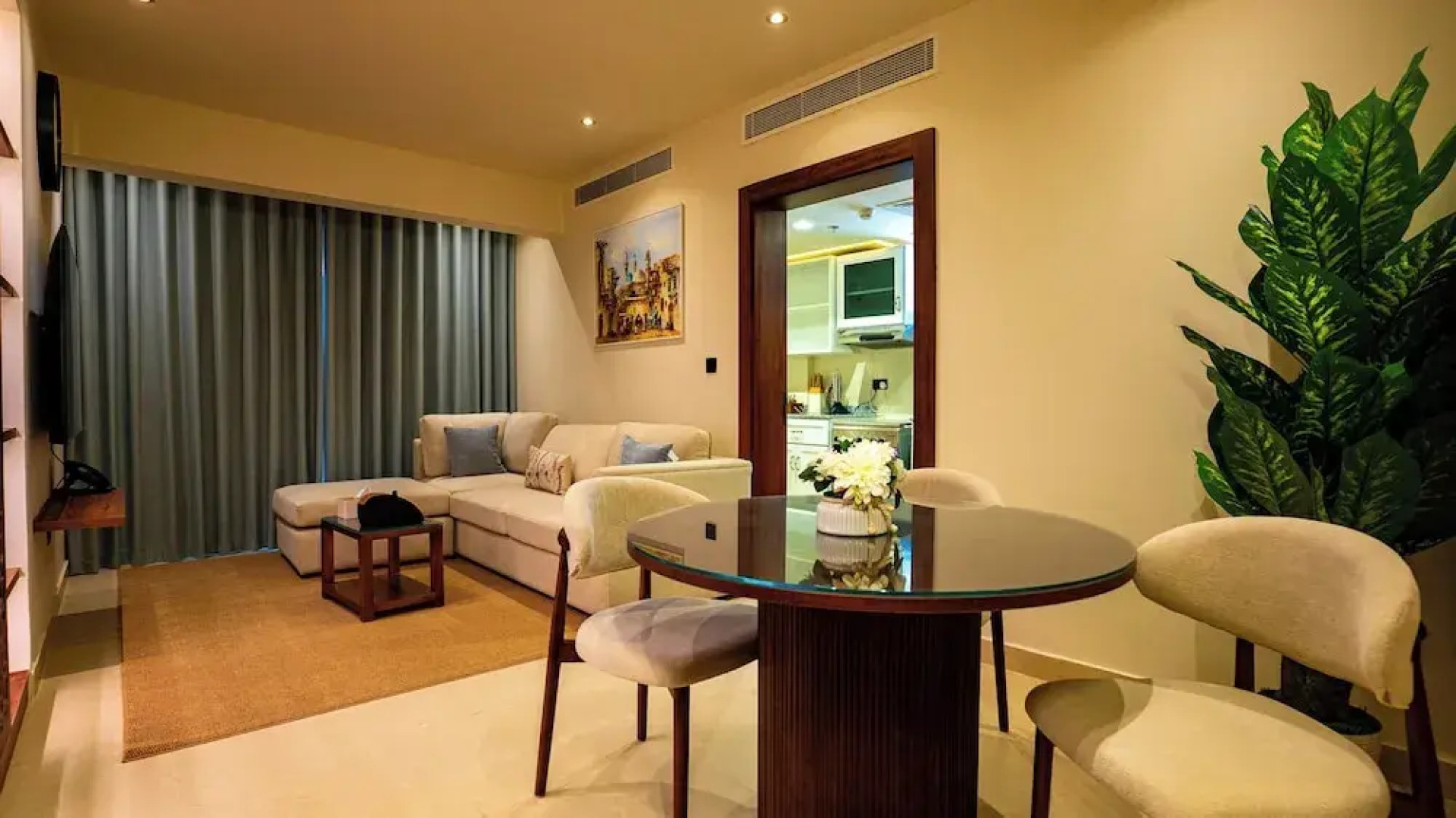 Heritage Inn Hotel Apartments