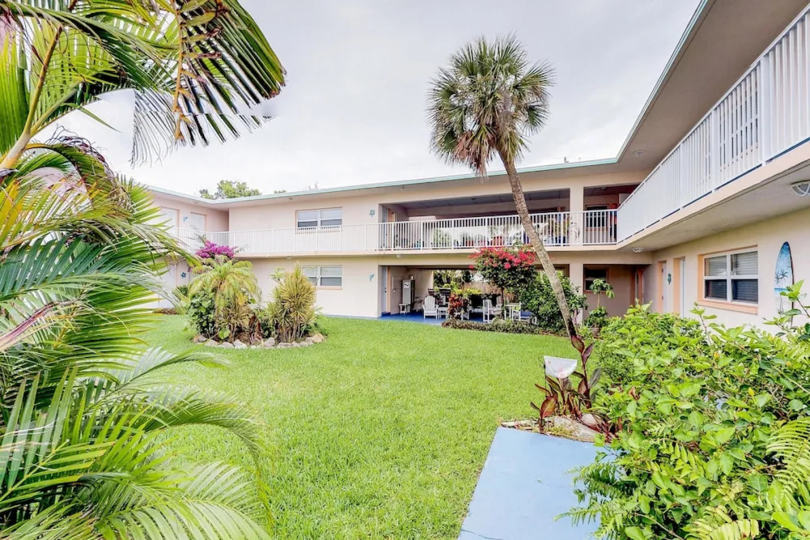 Brista Del Mar Condos