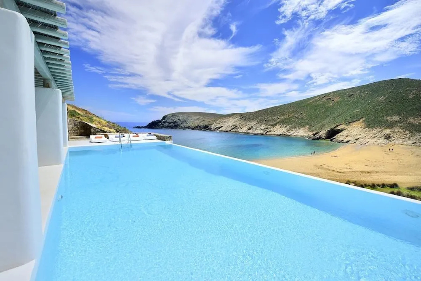 Luxurious 7 Bedroom Villa in Fokos Beach