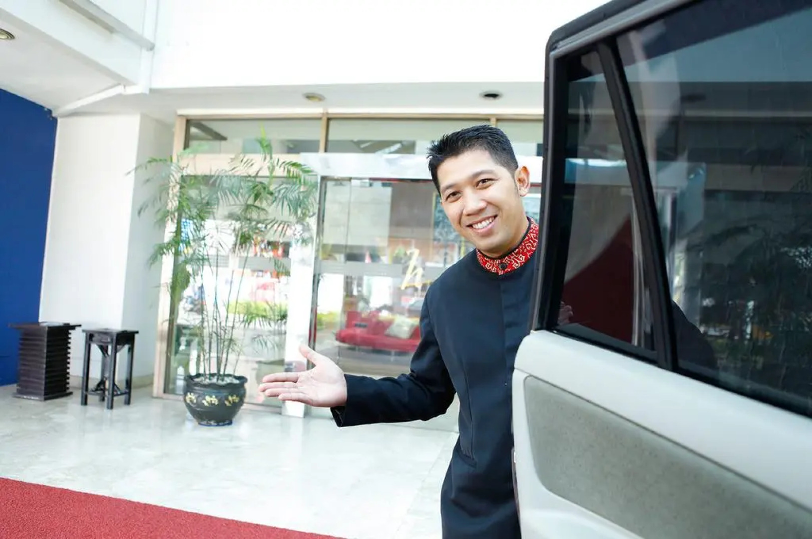 Surabaya Suites Hotel Powered by Archipelago