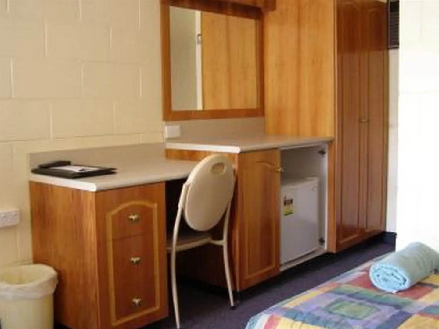 All Seasons Motor Lodge