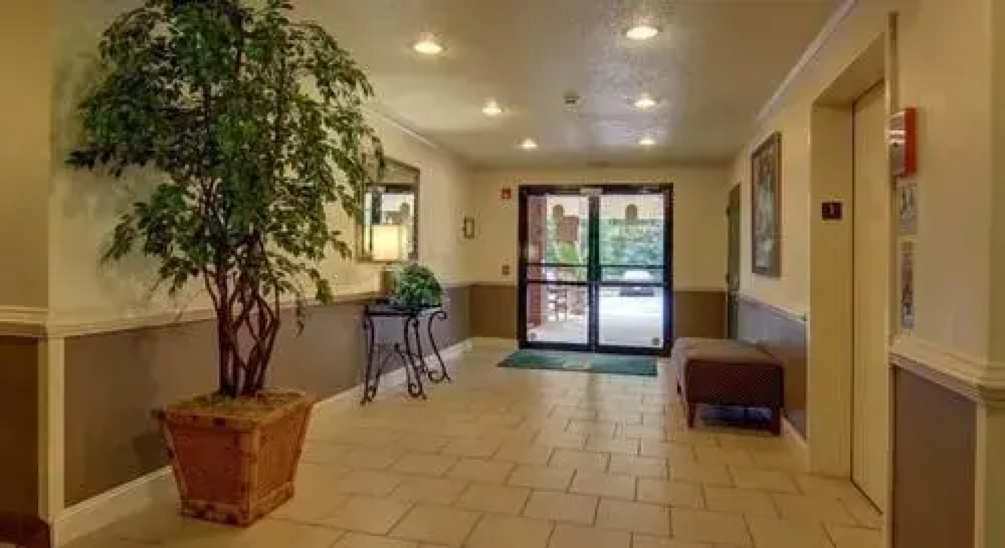 InTown Suites Extended Stay Atlanta GA - Marietta Roswell Rd