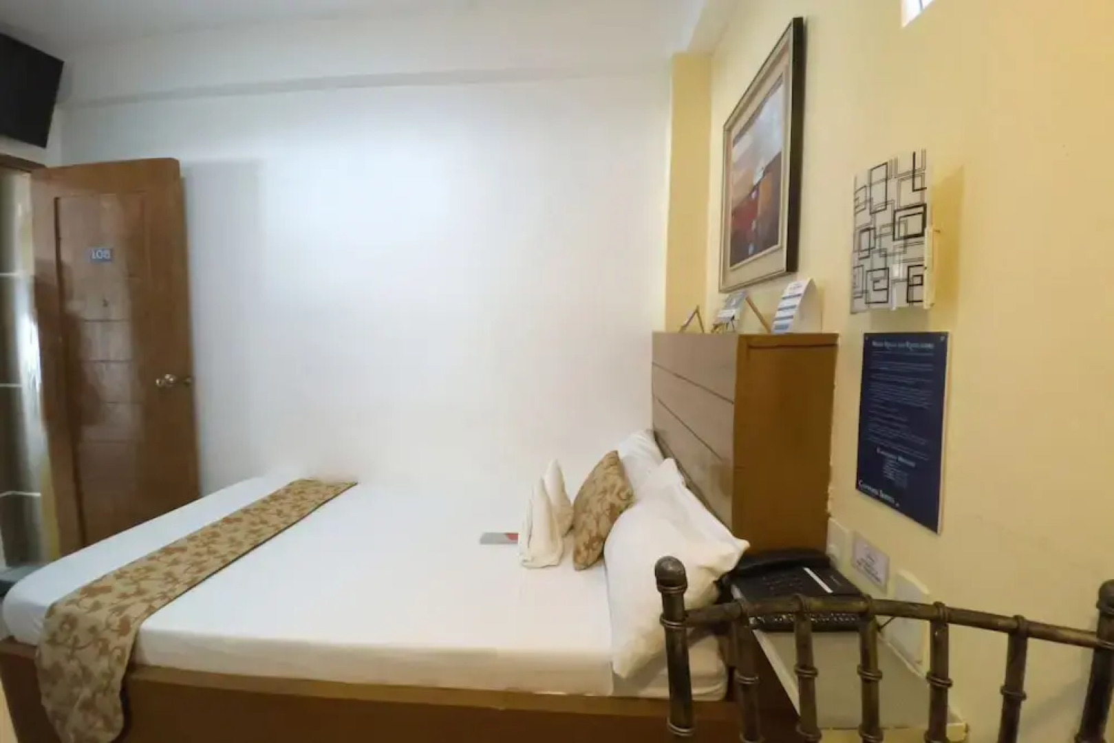 Captains Suites Albay