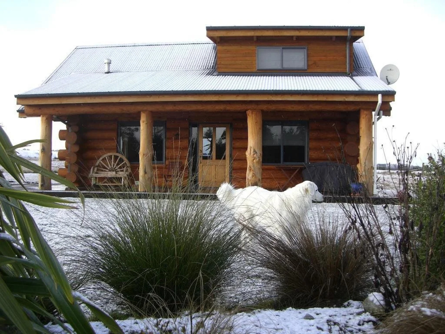 The Hollows Luxury Log Cabin