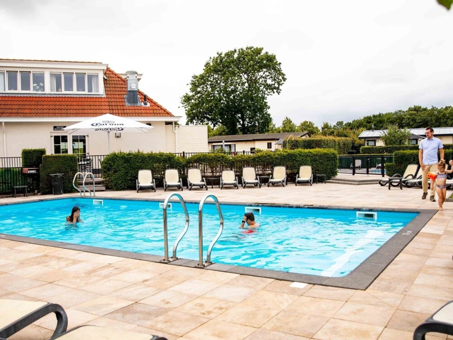 Well-kept Chalet With Wifi, in Noordwijk, sea at 2.5 km