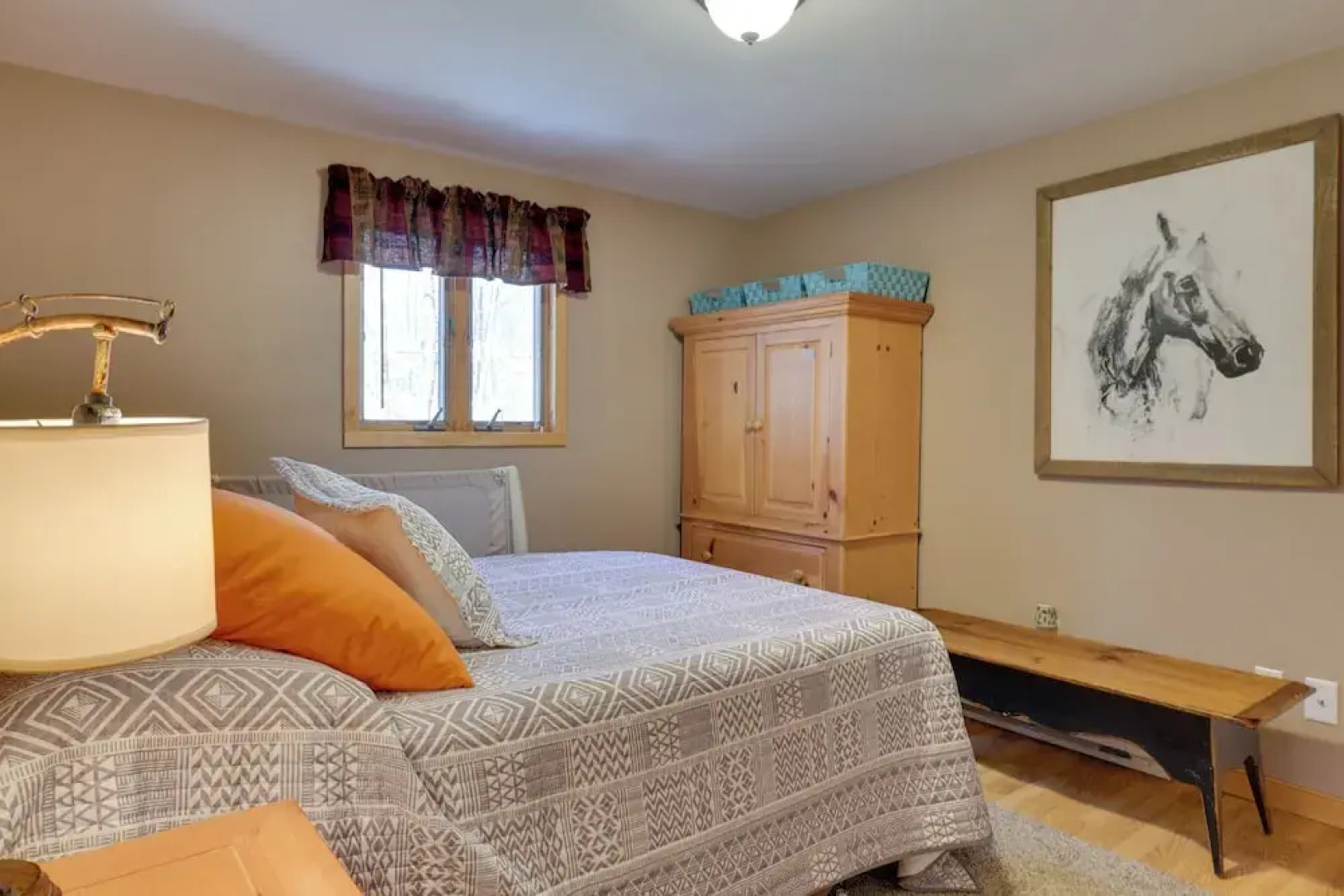 Walk to Beach: Pocono Lake Cabin w/ Pool Access!