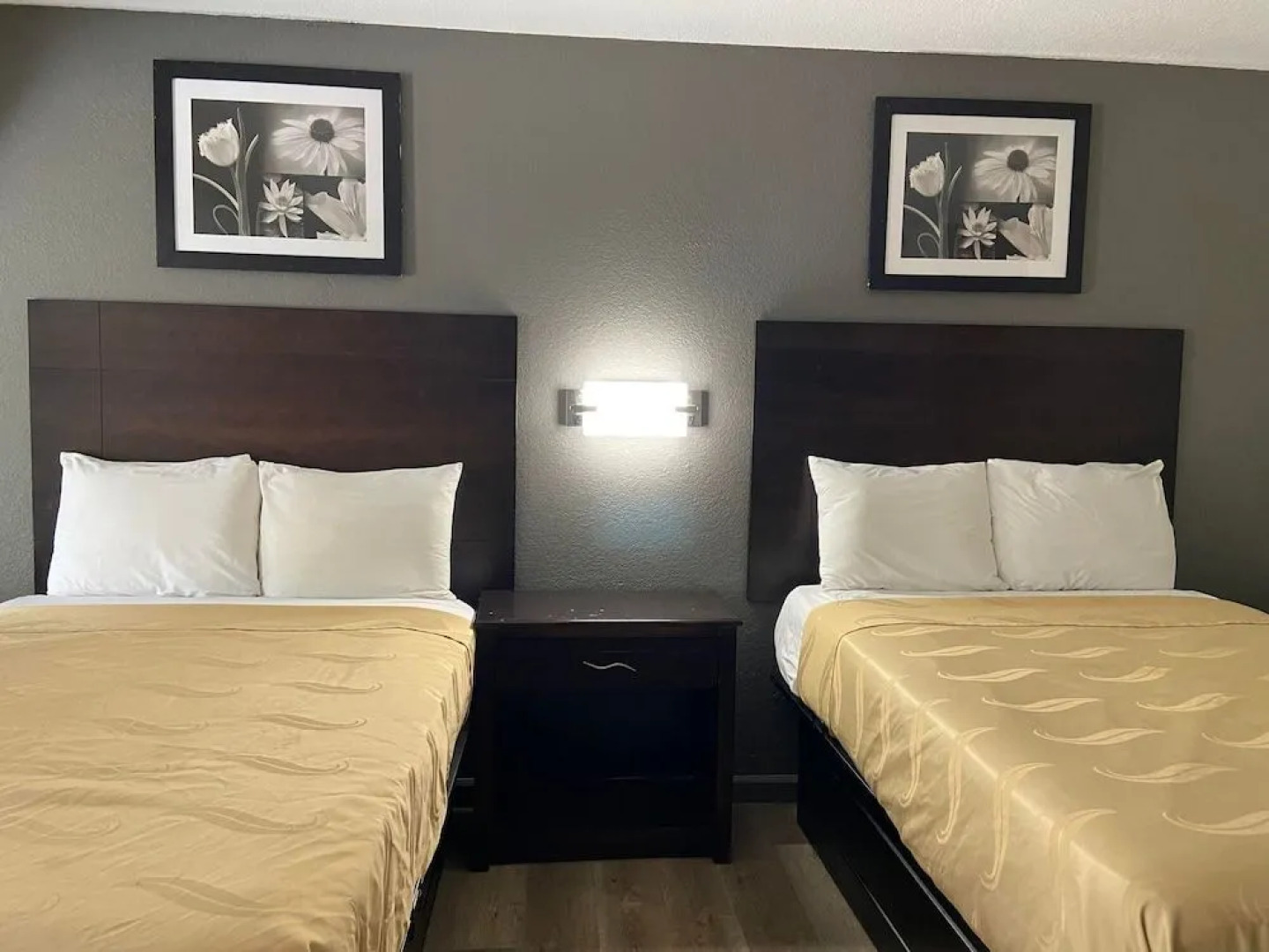 Speedway Inn & Suites