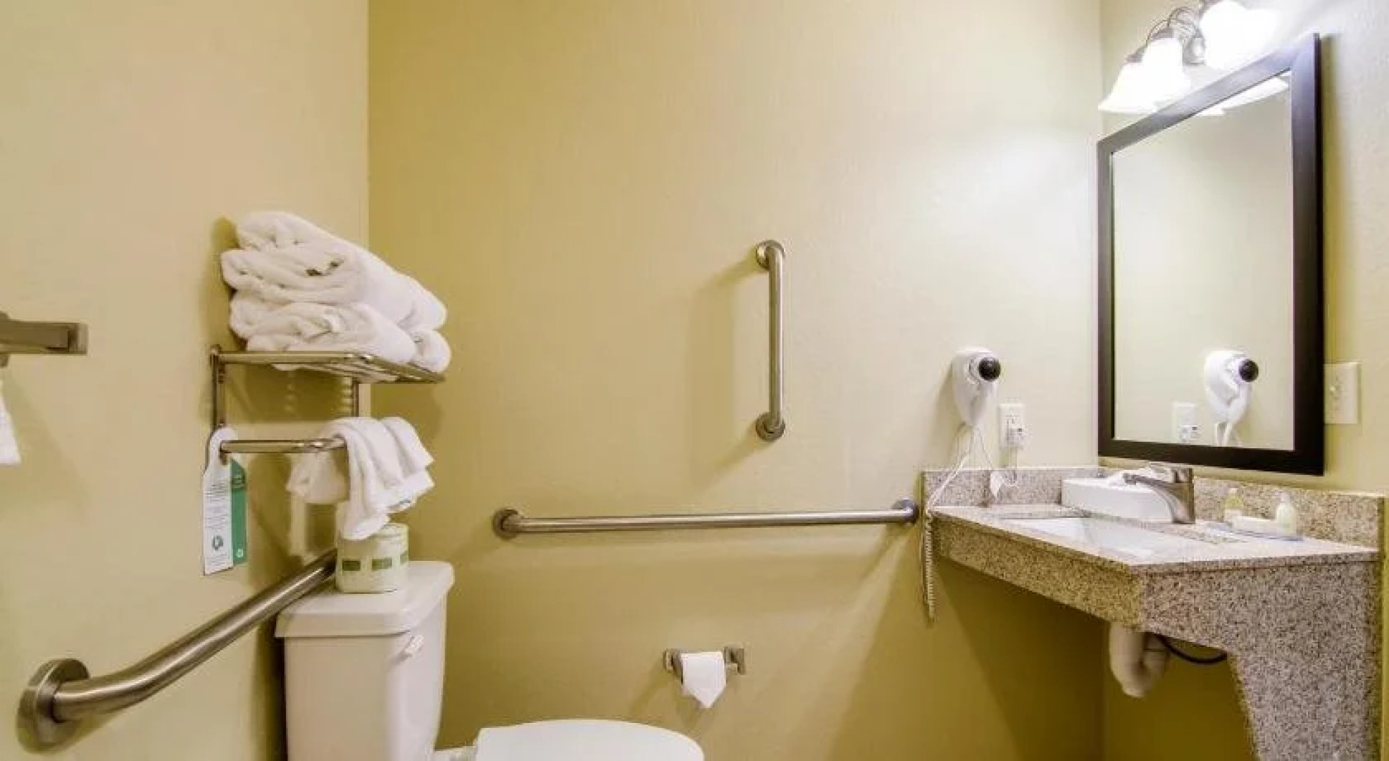 Cobblestone Hotel & Suites - Pecos