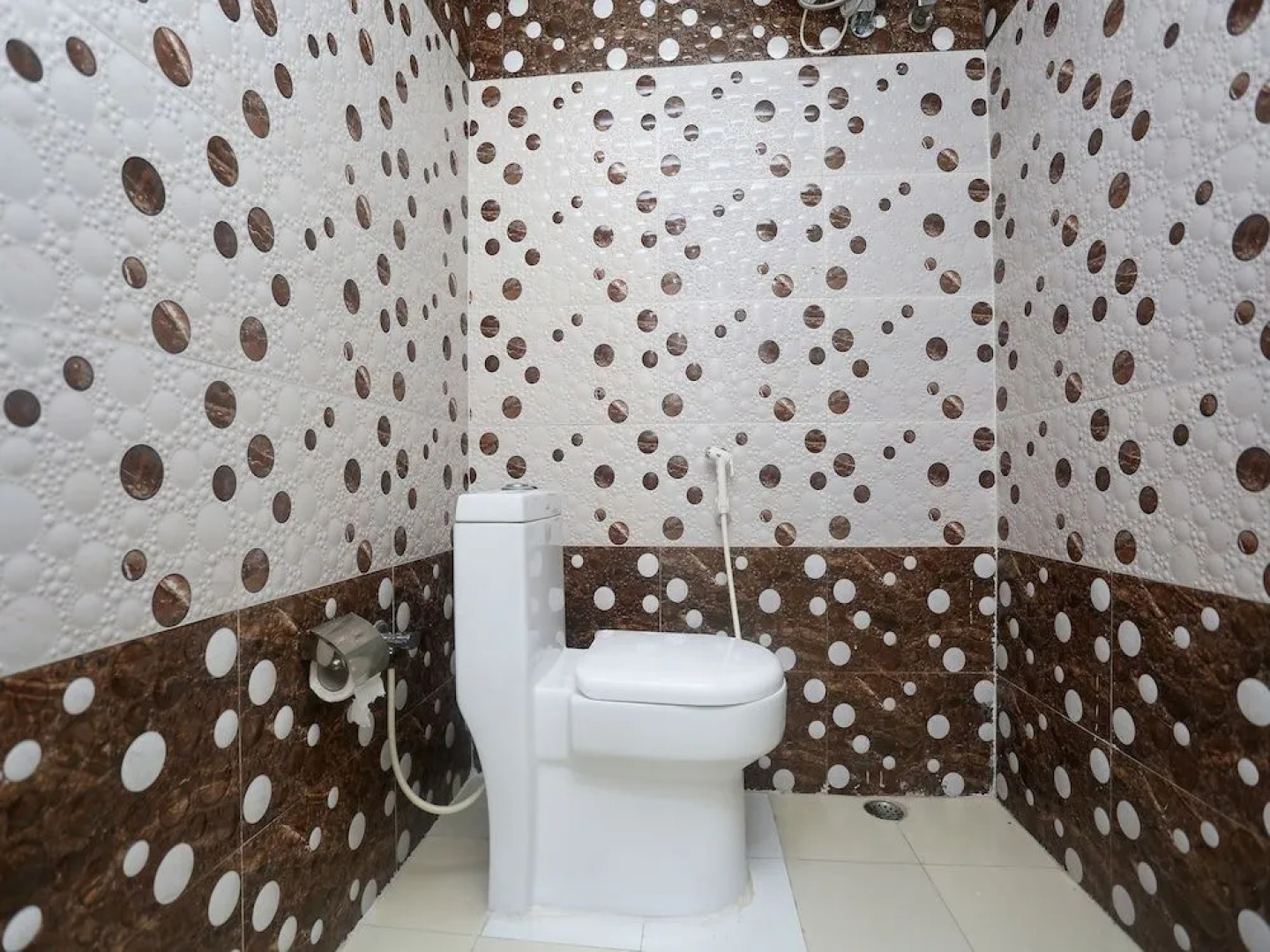 OYO 18301 Hotel A-one