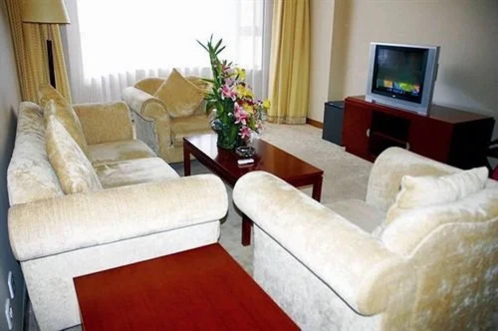 Junhui Jianguo Hotel