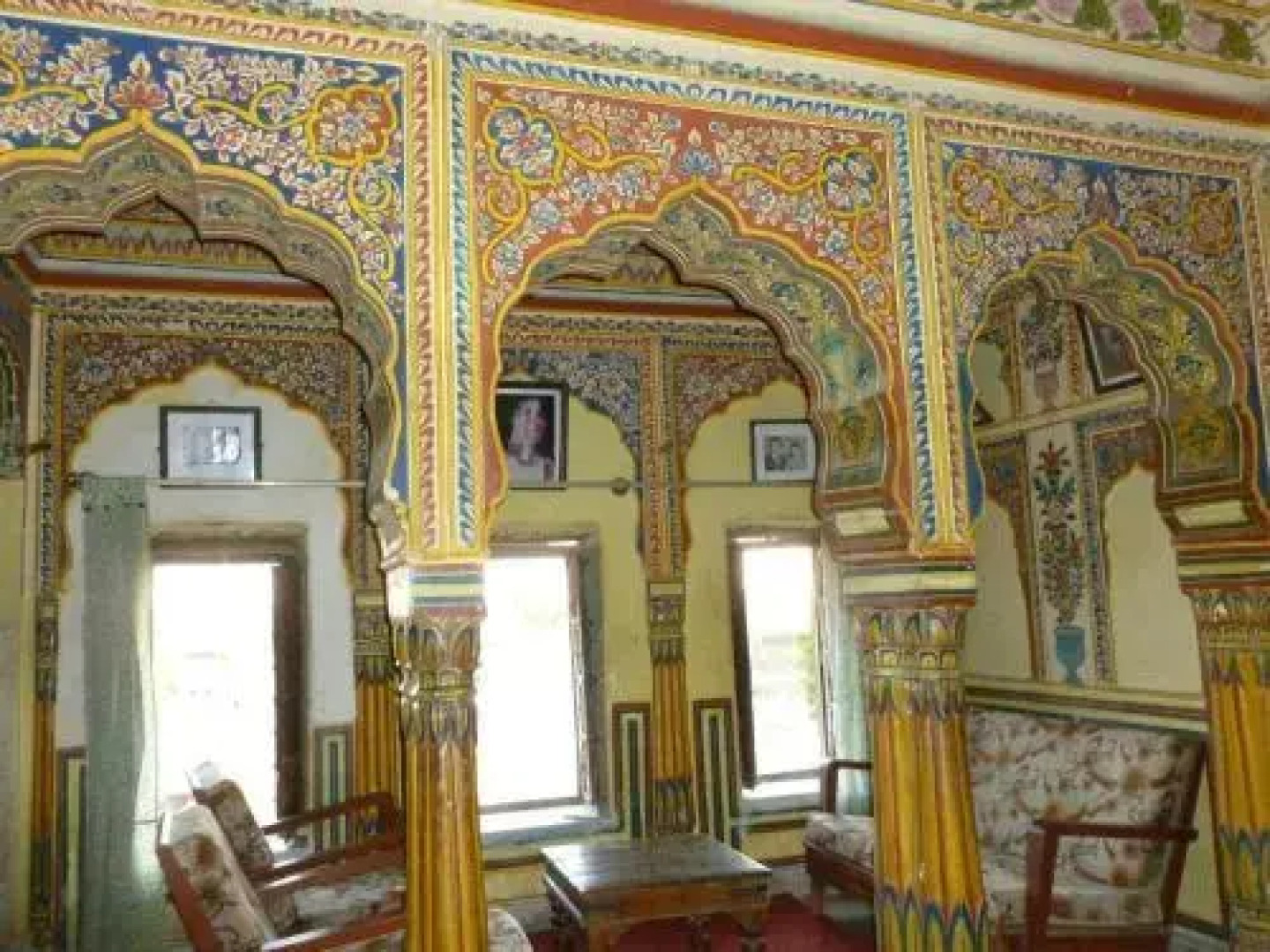 Narayan Niwas Castle