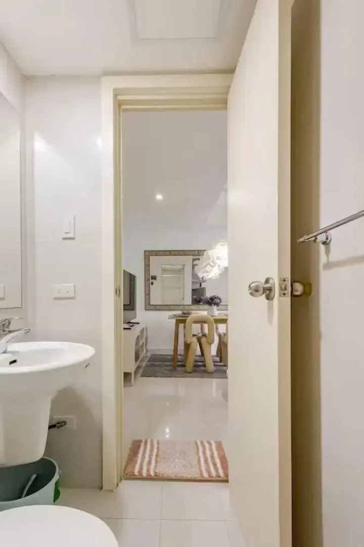 Azure Urban Resort by Adam's Crib