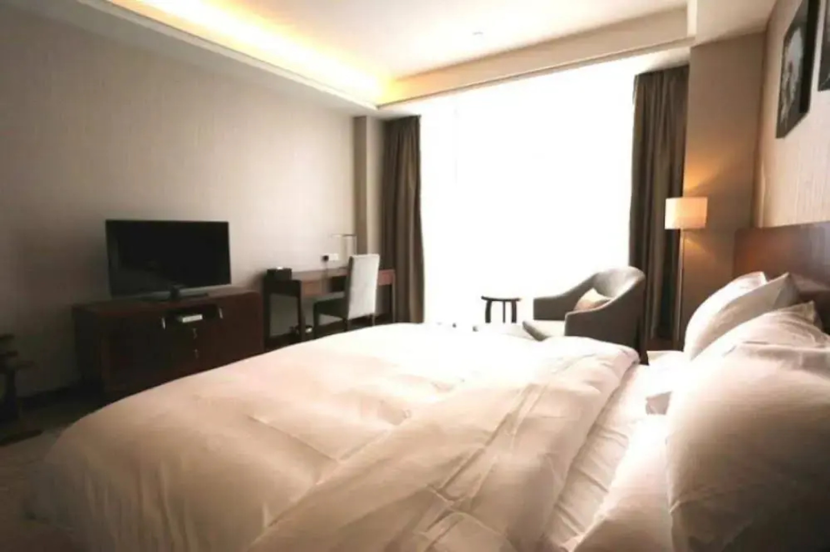 Starway Hotel